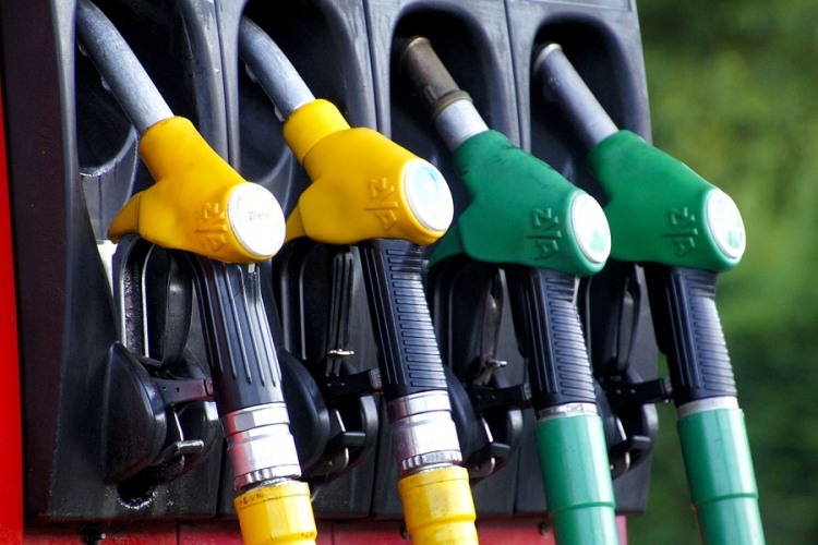 Emelkedett a gázolaj ára, a benziné nem változott