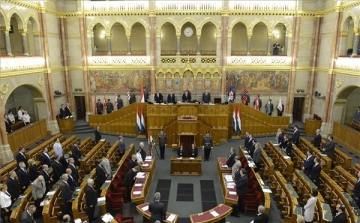 A pártfinanszírozási törvény szigorításáról kezdődik vita a Parlamentben
