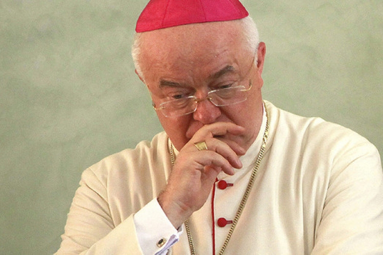 A Vatikán foglya maradt a pedofíliával vádolt volt nuncius