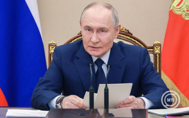 Orosz elnöki tanácsadó: a harcok végleges leállítása érdekében Kijevnek politikai döntést kell hoznia a Donyec-medencéről