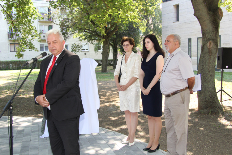 Emlékparkot avattak Celldömökön 