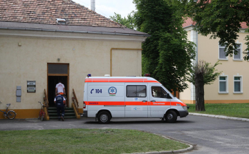 Mentés másként: akció az esetkocsiért Celldömölkön