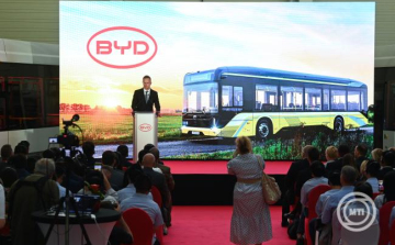 Szijjártó Péter: a kínai BYD újabb nagyberuházása 620 új munkahelyet teremt Komáromban