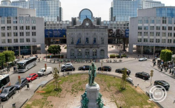 Ukrajnai háború - Az Európai Unió tartósan befagyasztja az orosz állami vagyont