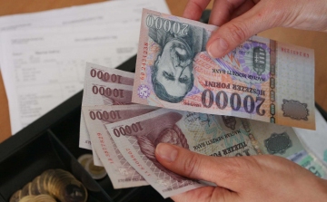 Aláírták a jövő évi bérmegállapodást, a minimálbér 105 ezer forint lesz
