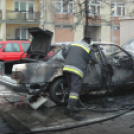 Kigyulladt egy személygépkocsi Celldömölkön